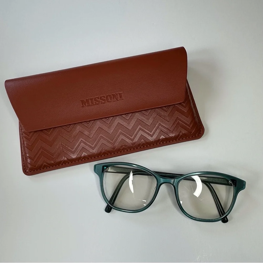 Missoni teal women’s eyeglasses w/ magnetic closure brown case & cleaning cloth